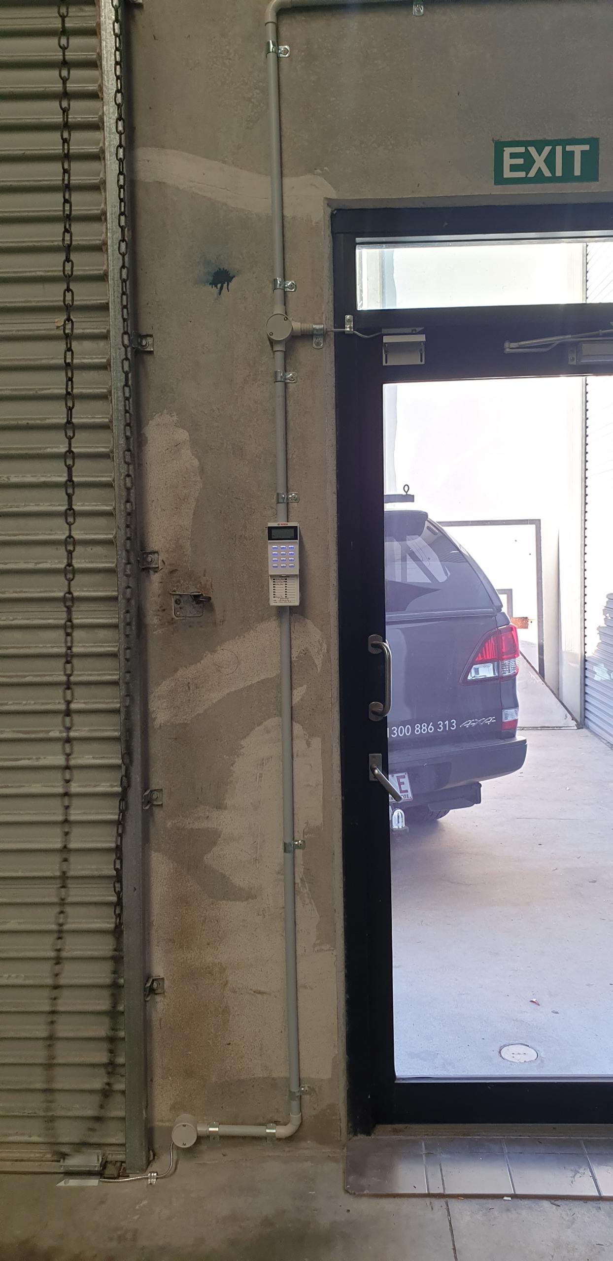 COMMERCIAL SECURITY SOLUTION CCTV & Alarm JB Security